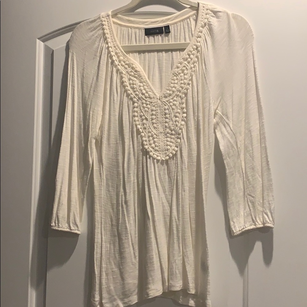 3/4 sleeve white shirt